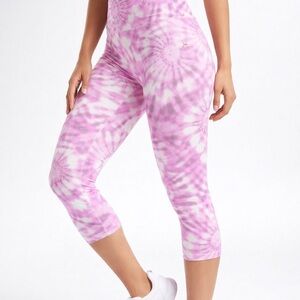 Danskin Women’s Medium Pink Tie Dye Capri Leggings High Rise NWT